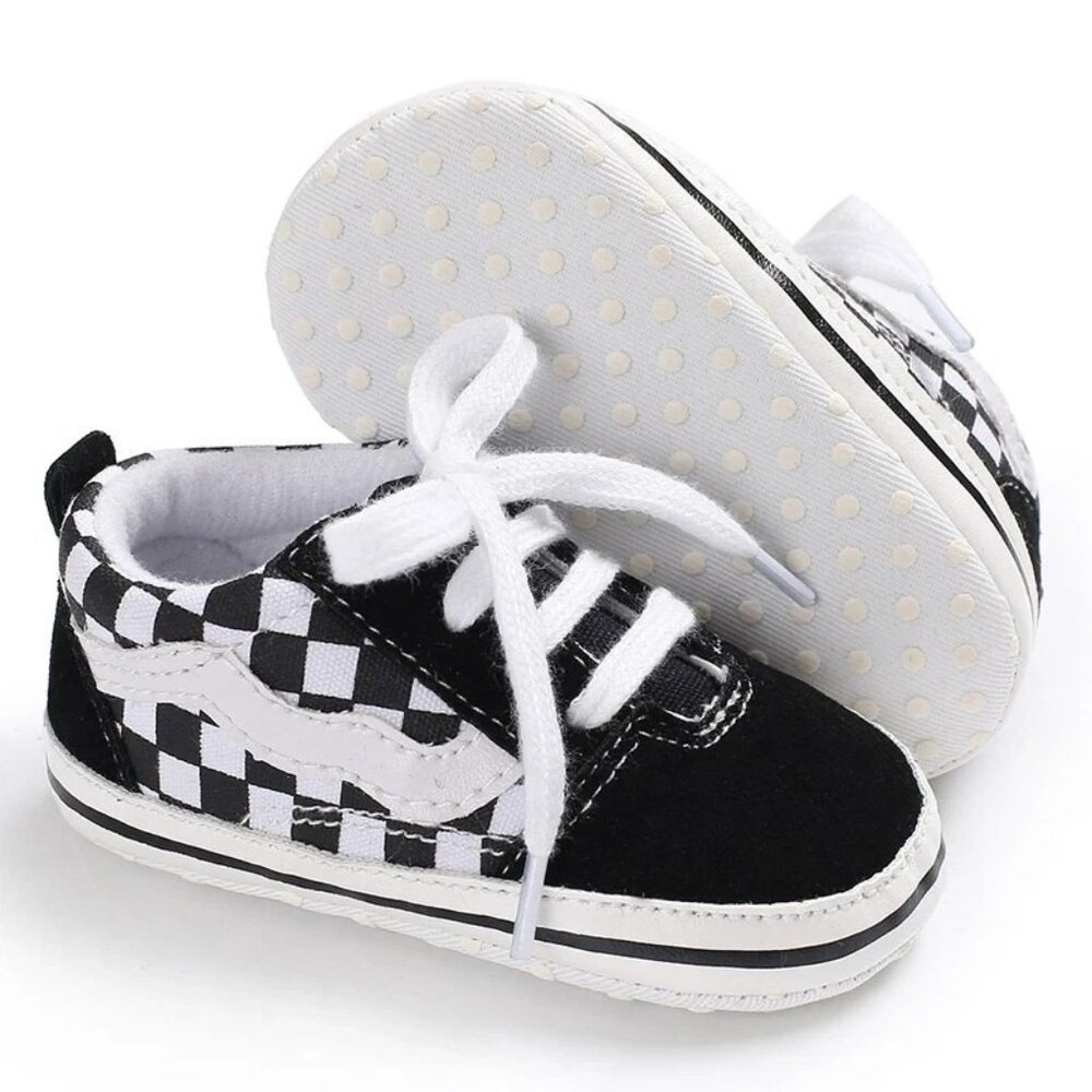 Classic Baby Boy Girl Crib Shoes Infant Sneakers Casual Shoes Newborn Baby Shoes - Picture 2 of 2